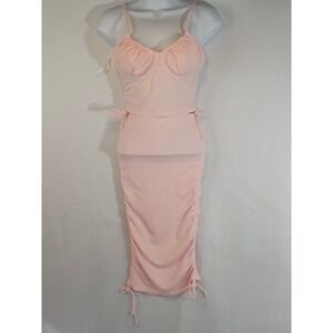 Sky to Moon Junior's 2 piece crop and skirt set. Size Small, runs small Pink